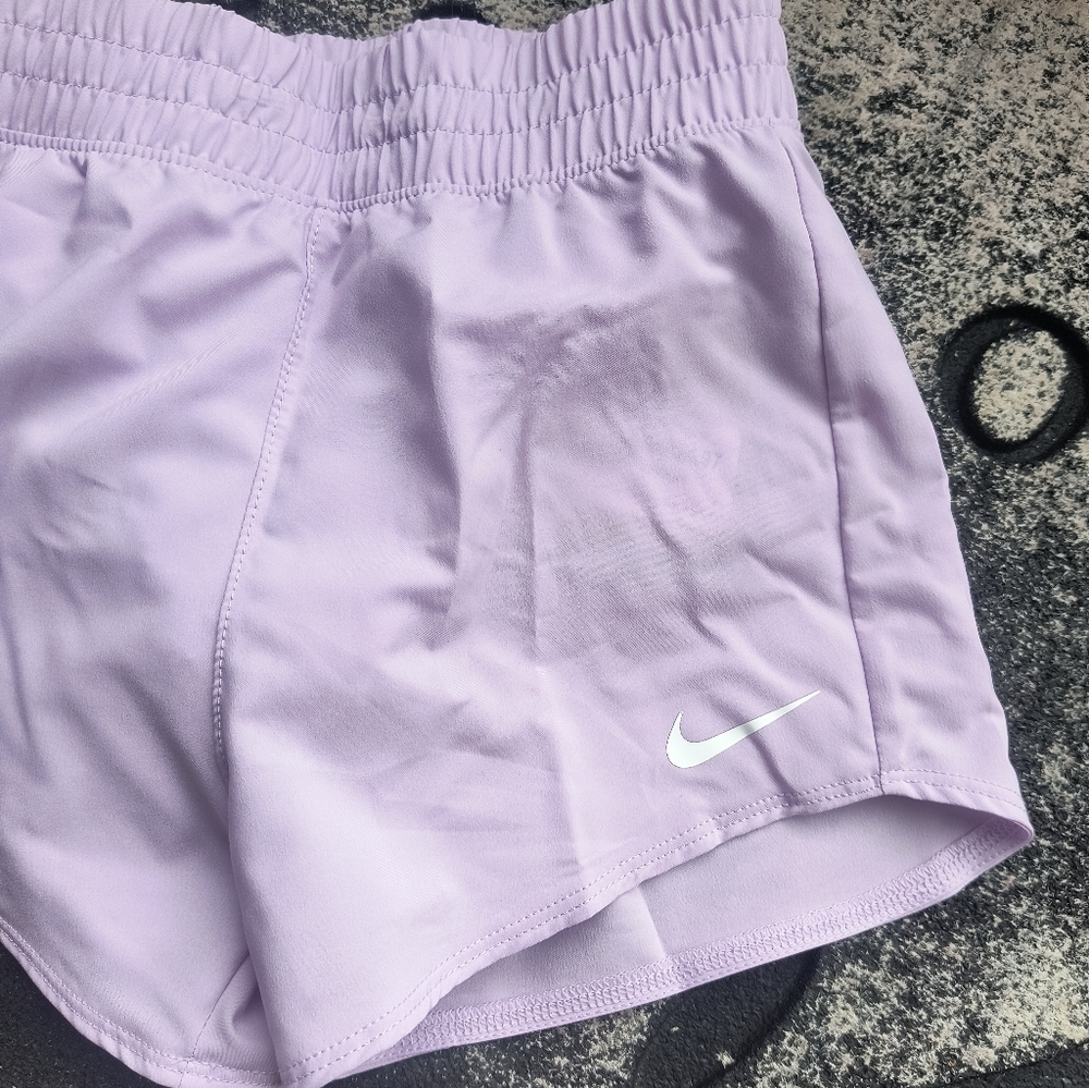 NWT Nike Little Girls Dri Fit One Woven Shorts Purple Size 6 - Picture 6 of 7